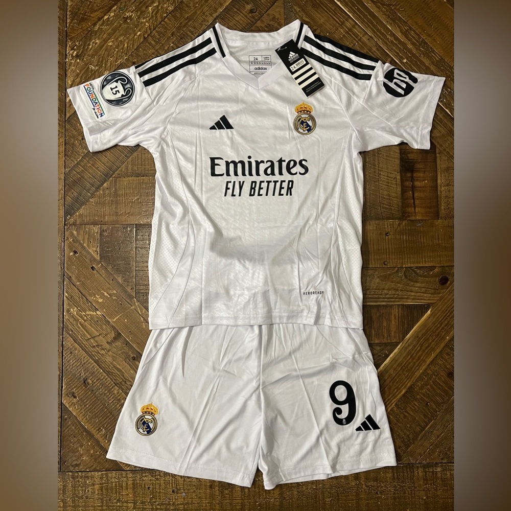Adidas Mbappe #9 Real Madrid Home kids Jersey kit - Picture 2 of 2